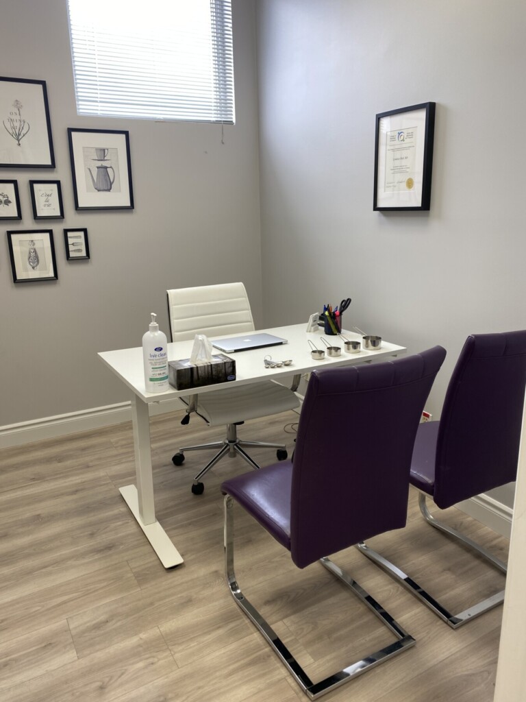 JM Nutrition dietitian and nutritionist office in Mississauga interior